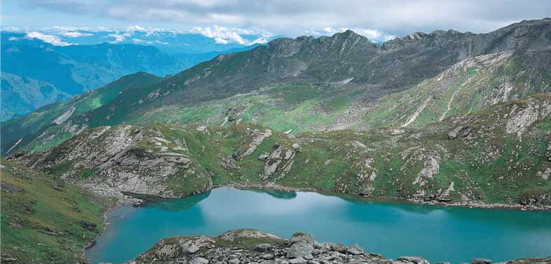 Kashmir Alpine Lake Trek
