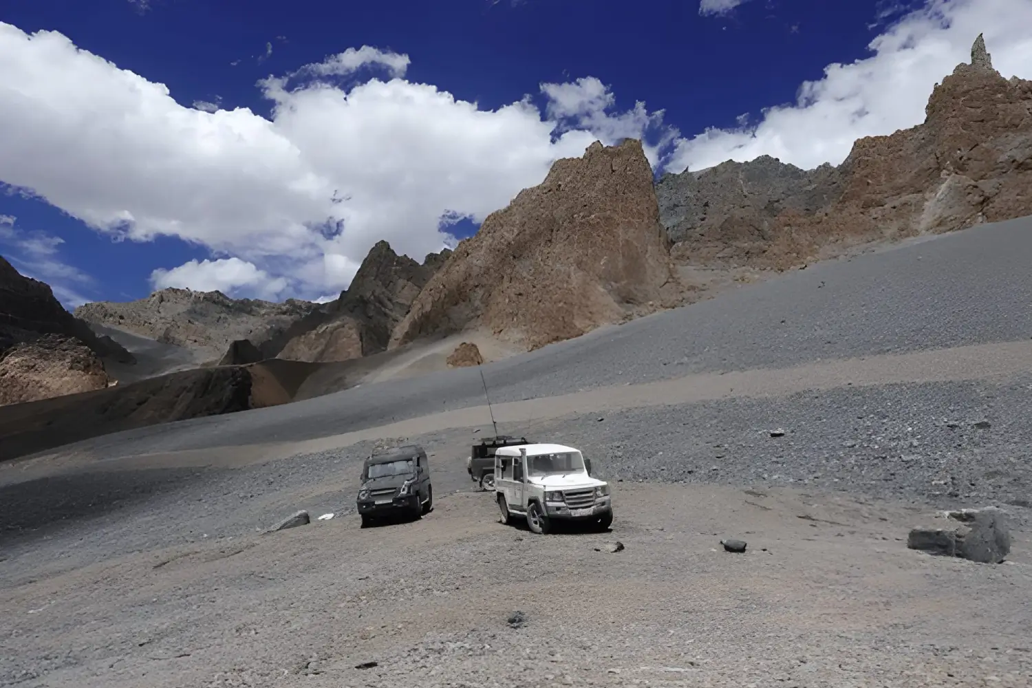 Ladakh Jeep Safari