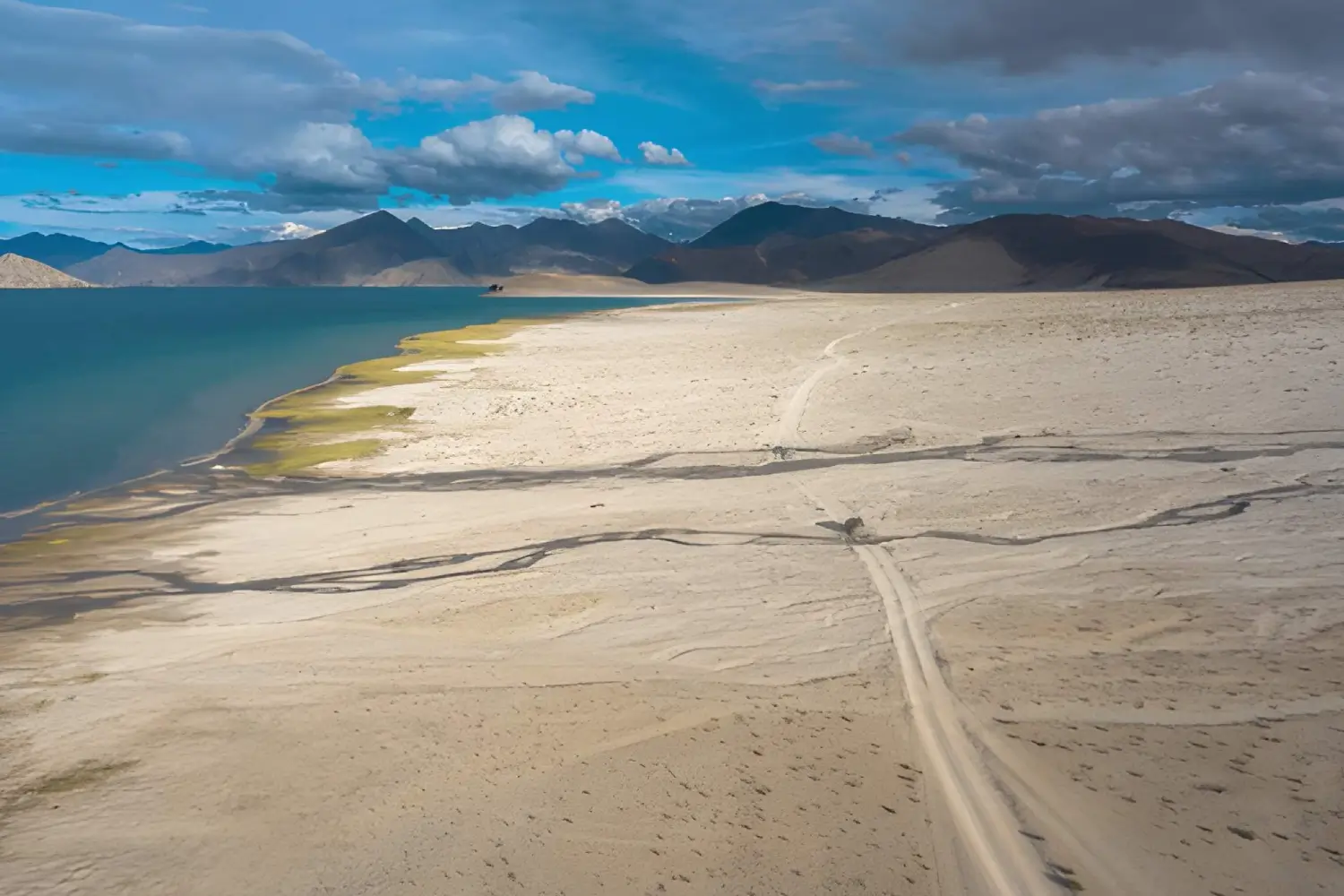 Jeep Safari in Ladakh and Srinagar